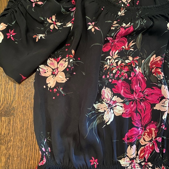 Joie peplum and puff sleeve top - Picture 2 of 2